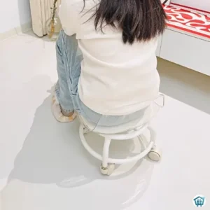 Acrylic swivel chair with 360° wheels 2